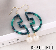 Exotic Style Pearl Drop Earrings with Geometric Acetate