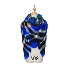 Vibrant Checkered Plush Scarf - Dual-Sided