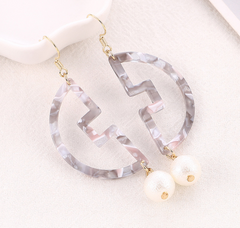 Exotic Style Pearl Drop Earrings with Geometric Acetate